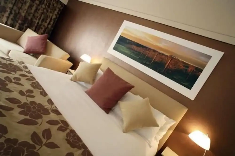 Luxury Suite with balcony