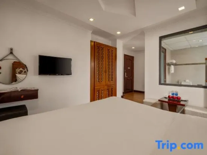Standard Double Family room with city view