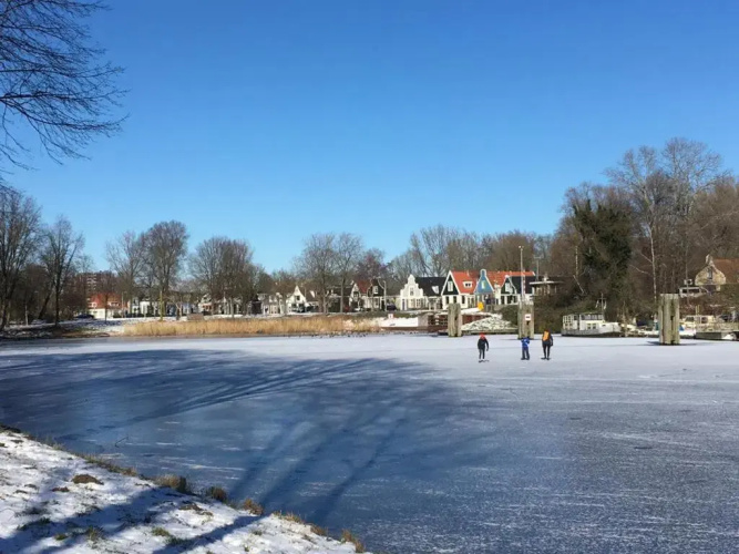 B&B Canal Sight