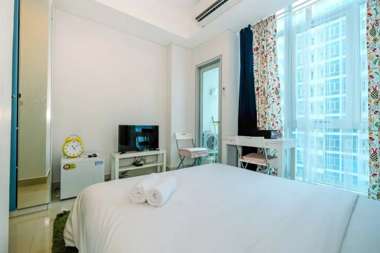 Chic and Compact Studio Apartment at Capitol Park Residence