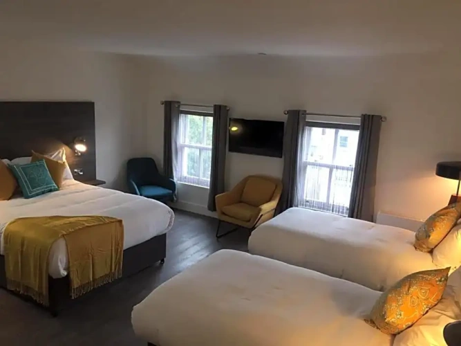 Deluxe Triple room