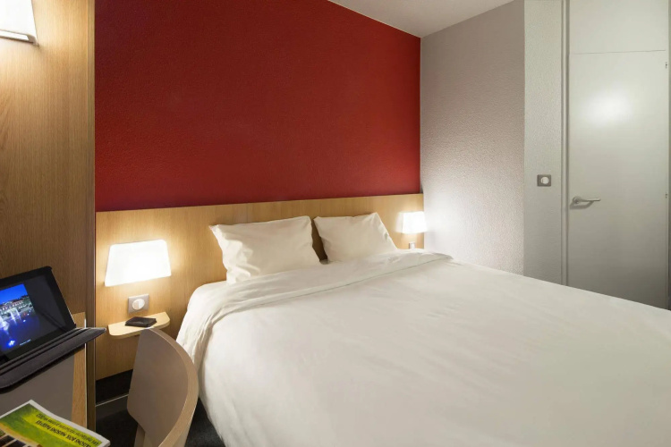 B&B HOTEL Maurepas