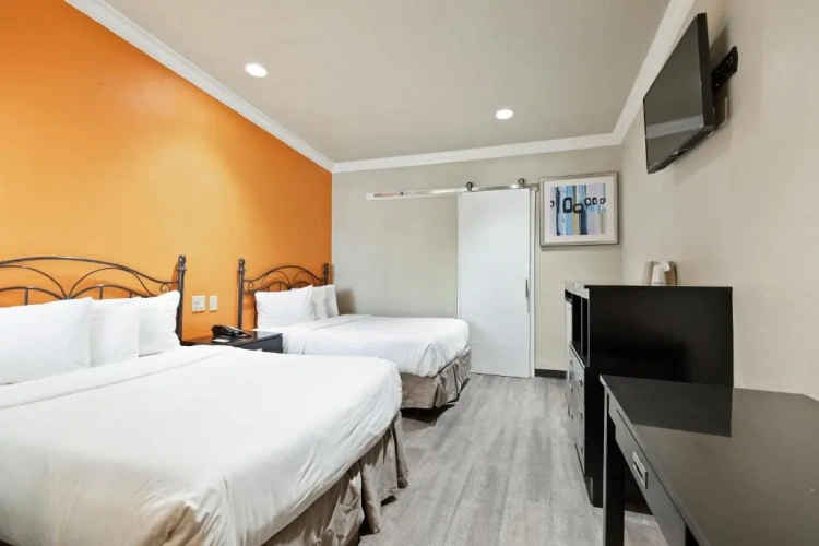 Standard Double room with balcony
