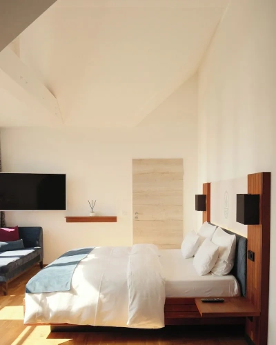 Suite with balcony and with lake view