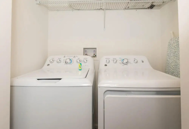 8924 SD - Luxury 4BR Townhome: Private Pool