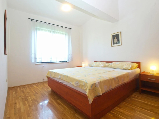 Apartment 1652