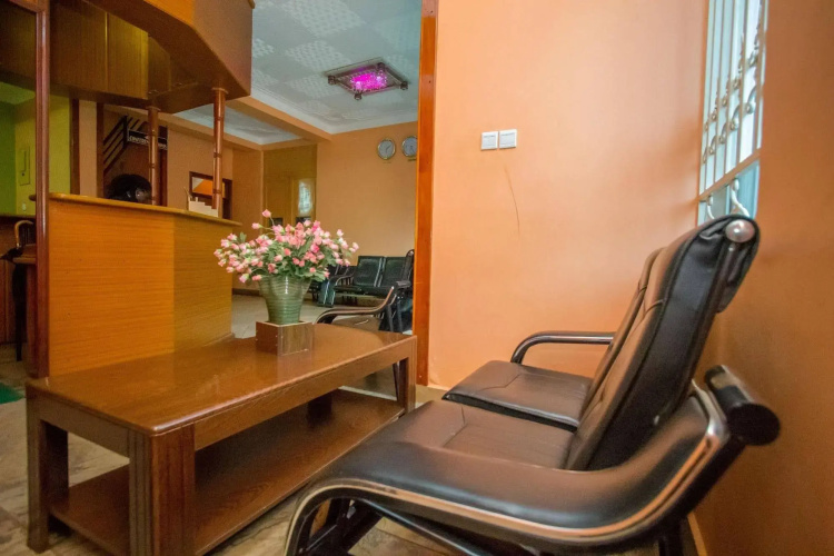 Jevine Hotel