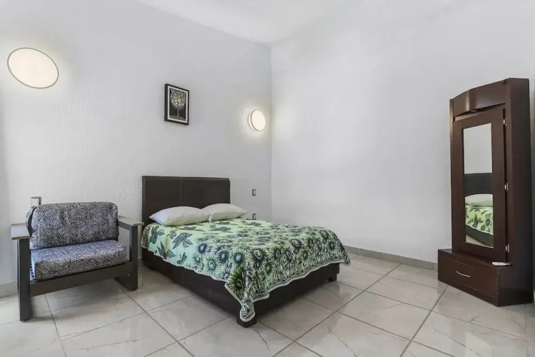 Luxury 4BR Villa with Pool
