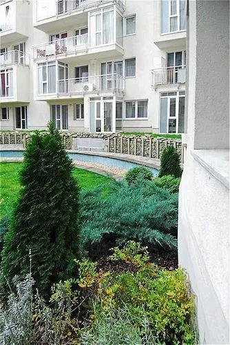Locust Tree Apartments