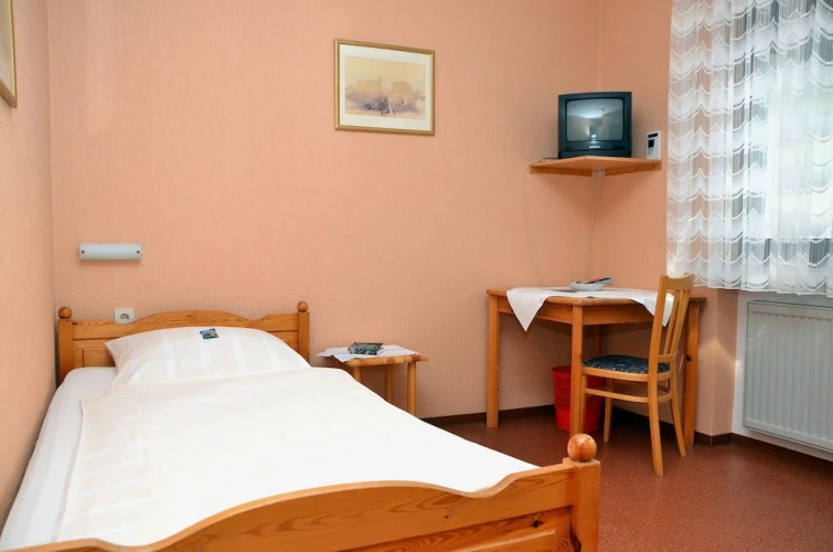 Standard Single room