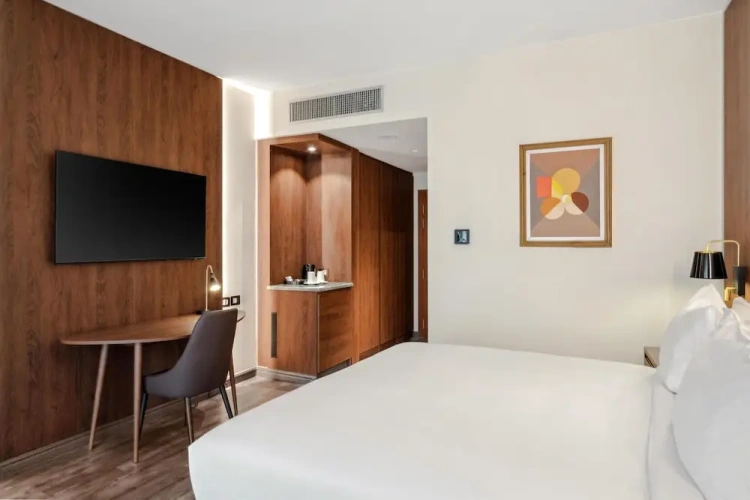 Deluxe Airport View Double room