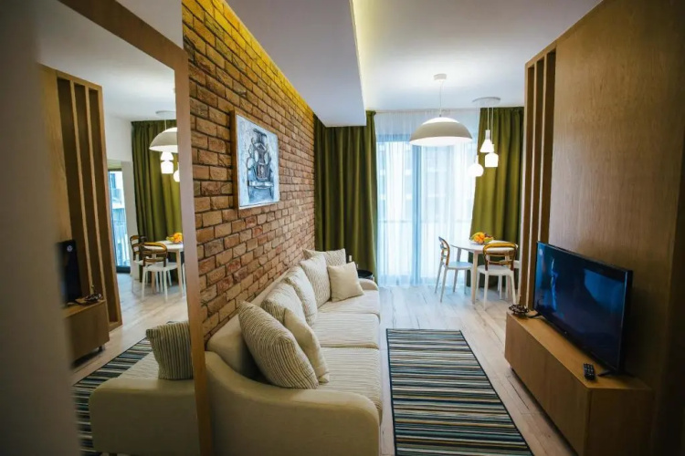 Briana Luxury Studio