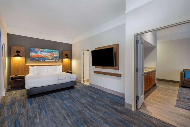 Double Suite