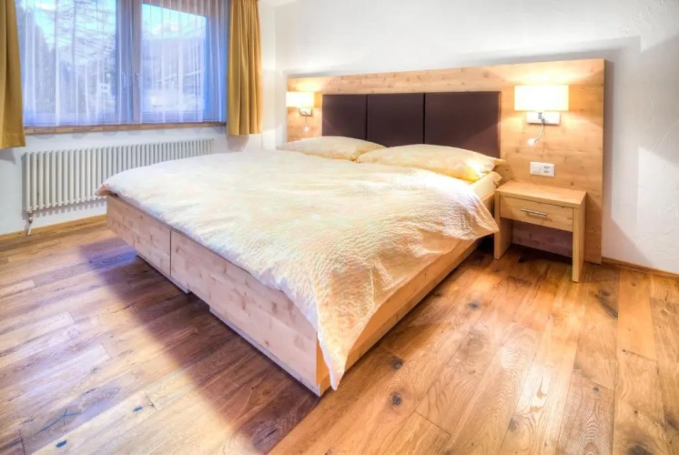1 Bedroom Quadruple Apartment with mountain view
