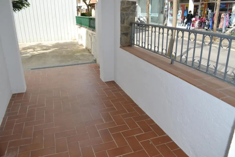 Port Castellar 11