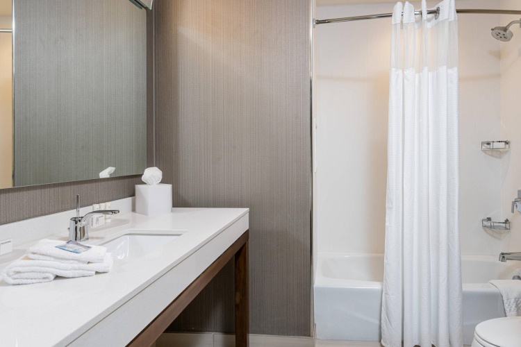 1 Bedroom Quadruple Suite