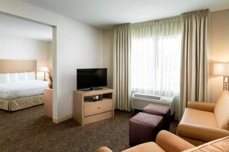 DoubleTree by Hilton Hotel Vancouver