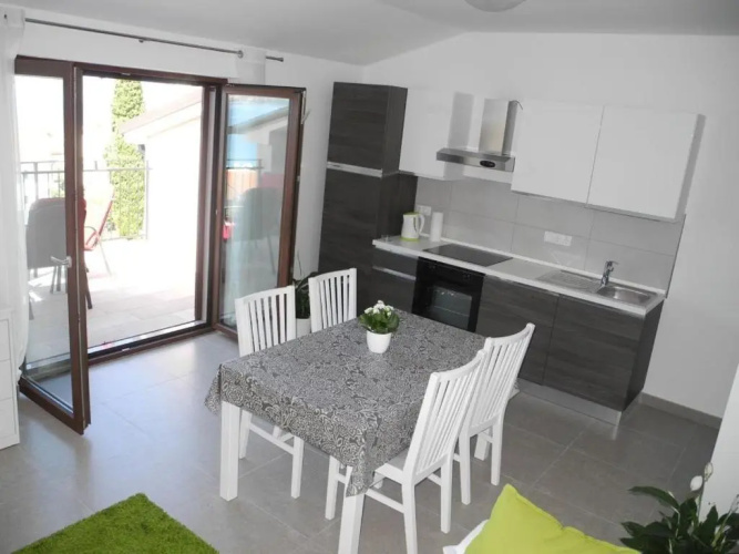 Apartment Anton CK 31 pax