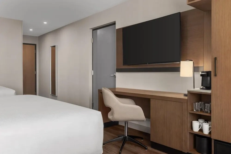 Quadruple Suite