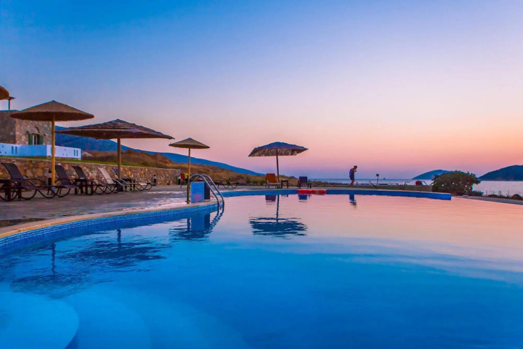 Aqua Petra Hotel
