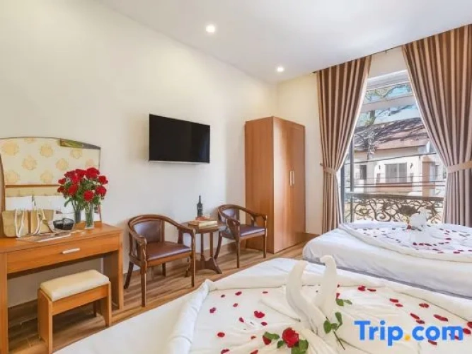 Standard Twin room with balcony