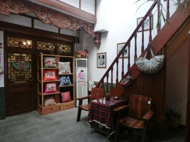 Dongshan Courtyard Inn