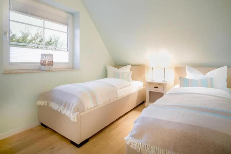 SYLT-HOMES-FLUT-No-7-mit-Balkon