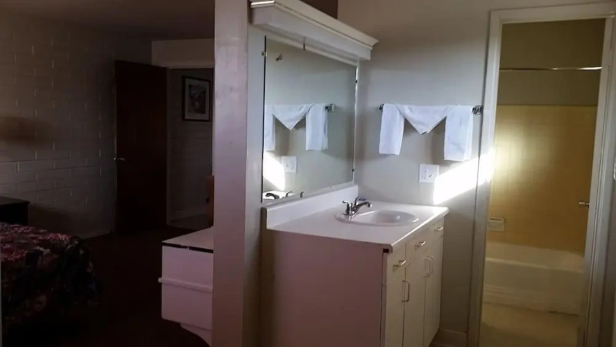 Economy Quadruple room