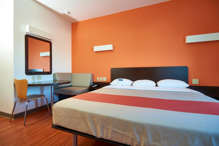 Motel 6 Wilkes Barre, PA - Arena
