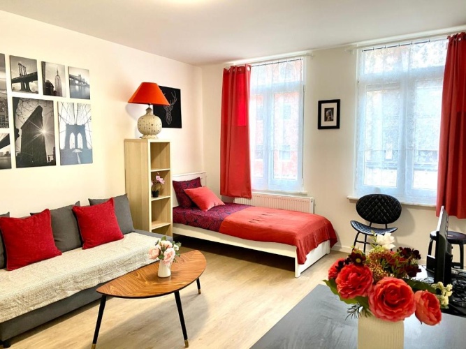2 Bedrooms Apartment
