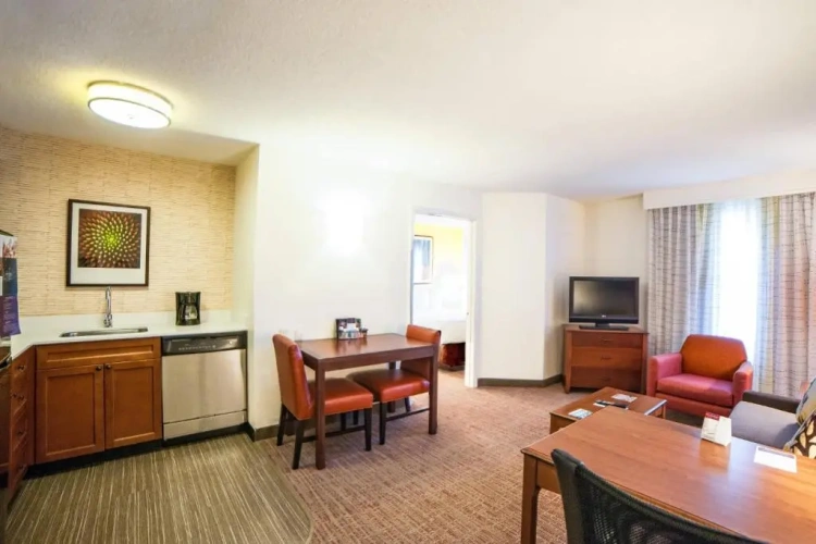 1 Bedroom Suite