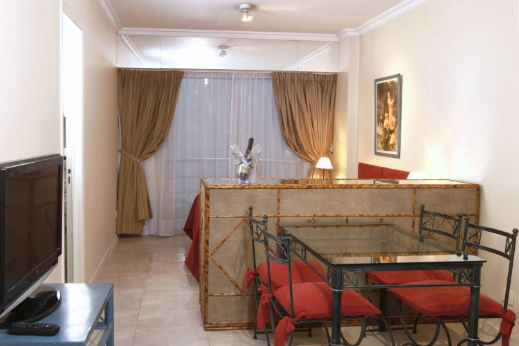 Mayla Apartments
