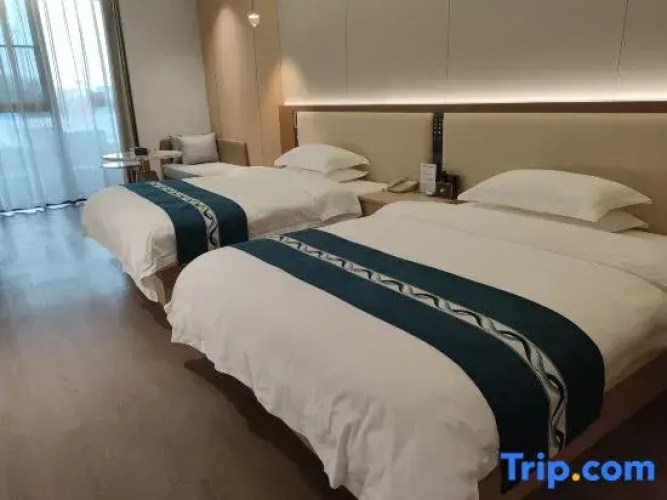 Pingliang Sports Park Hotel