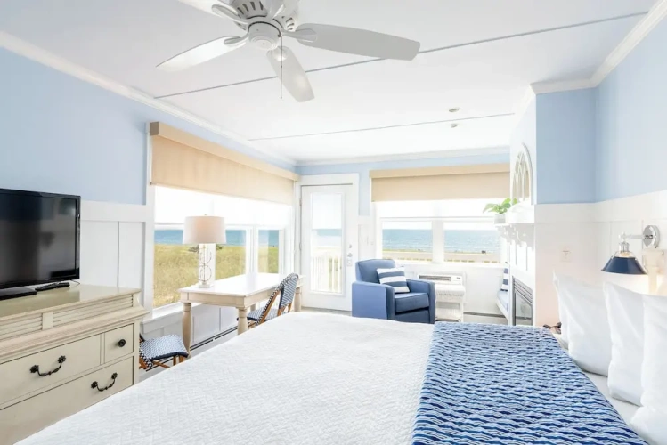 Standard Double room with view