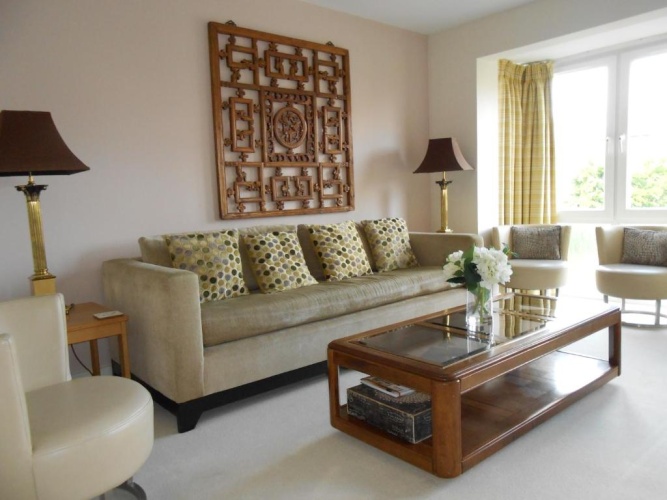 3 Bedrooms Cottage