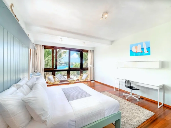 2 Bedrooms Apartment with ocean view