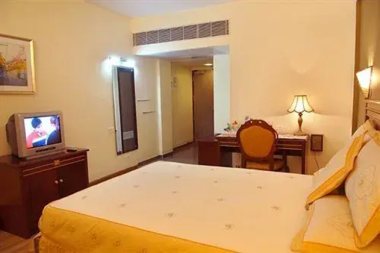 Karan Hotel