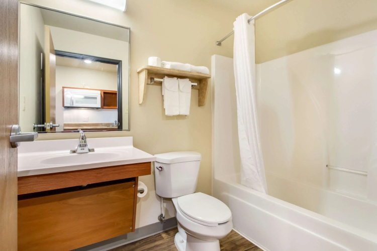 Econo Lodge Burlington I-70