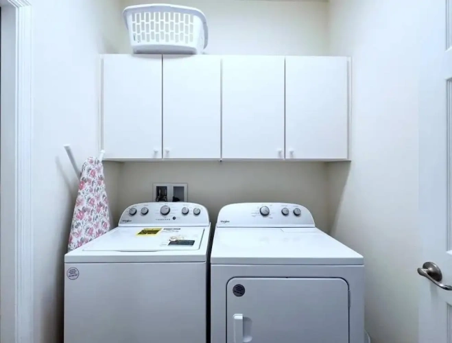 5 Bedrooms Cottage