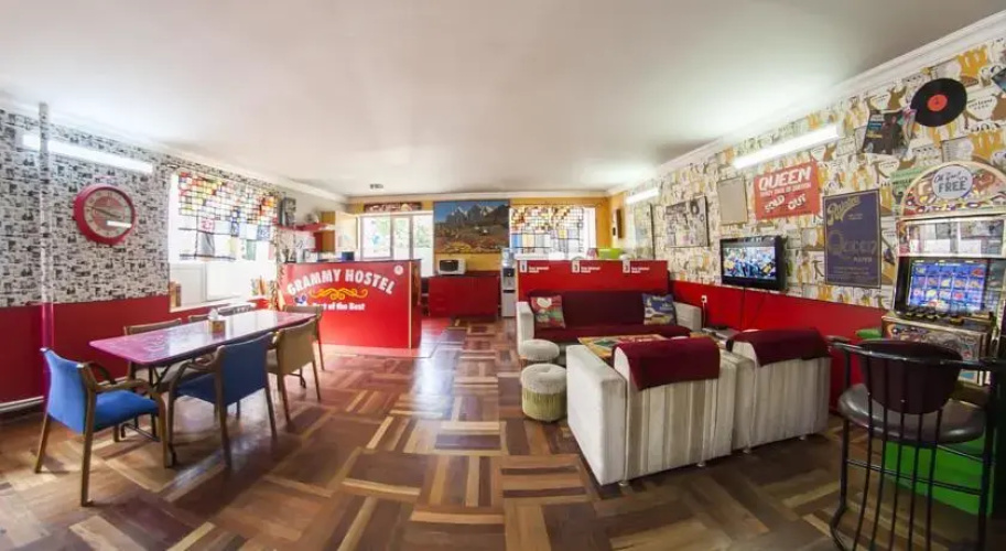 B&B Grammy Hostel