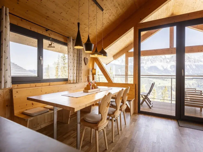 Chalet With Panoramic Sauna