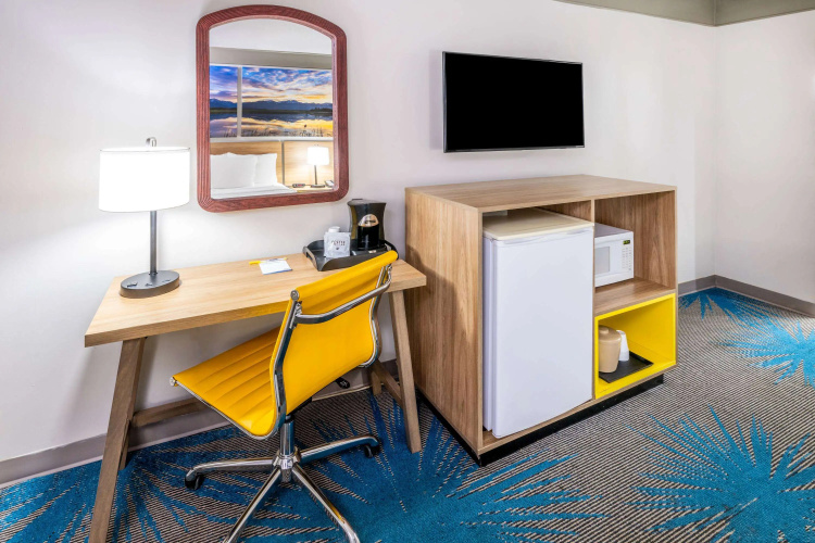 Days Inn by Wyndham Delta CO