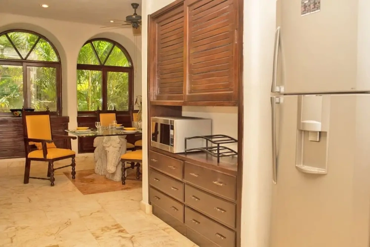 6 Bedrooms Grand Cottage