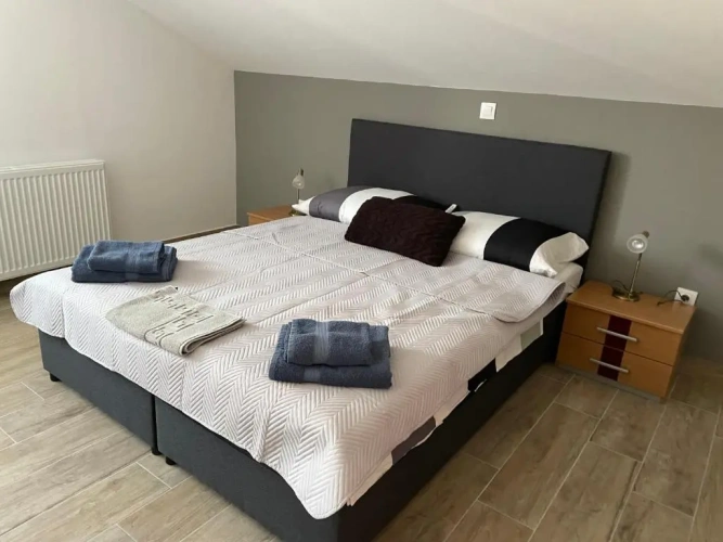 3 Bedrooms Cottage