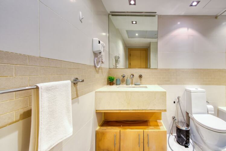 R&H Park Island - Image 7