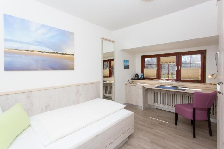 Standard Single room