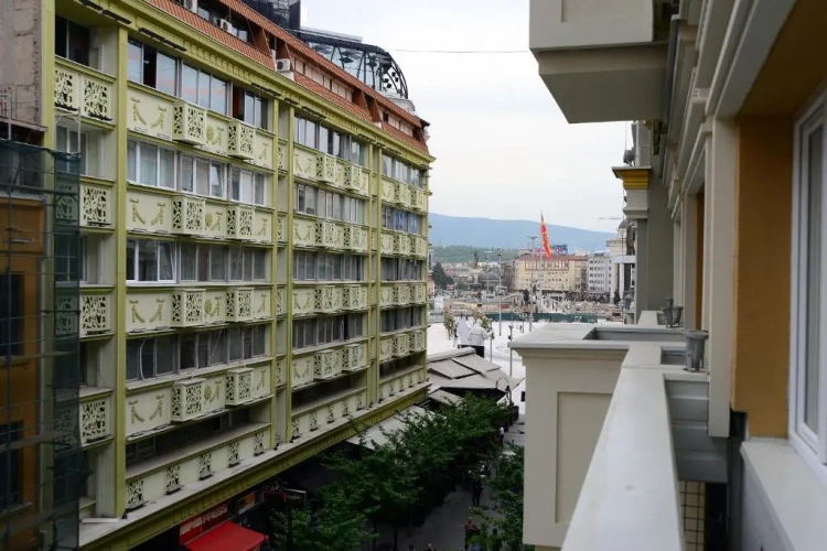 Apartment with balcony