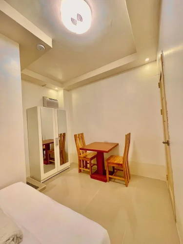 Iwa Hotel