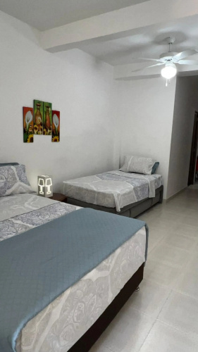cómodo apartamento gran ubicación y a/c