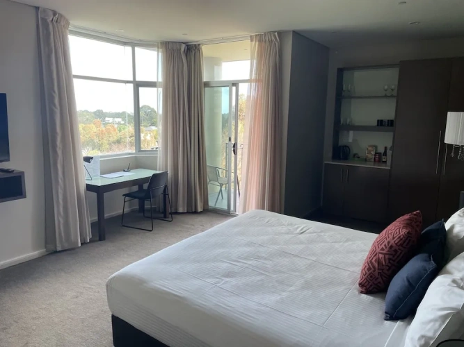 Deluxe Suite with balcony